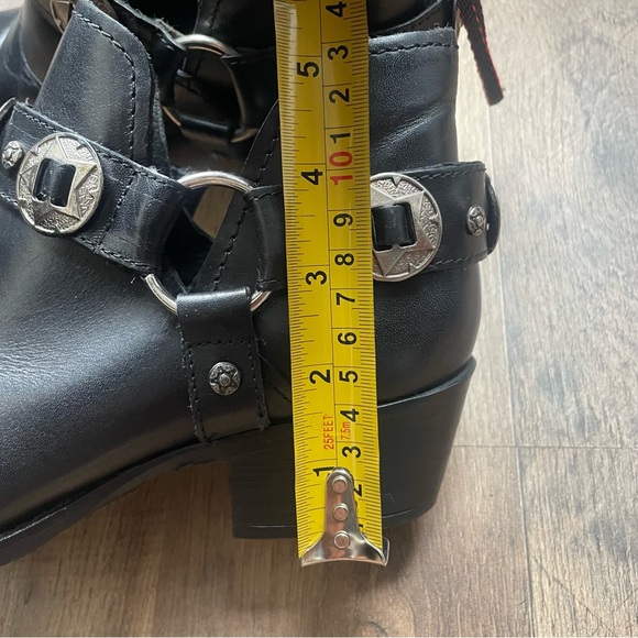 Steve Madden Women’s Aces Black Leather Ankle Boots with Buckle Detail - Picture 13 of 14